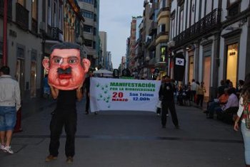 Cabezón Berriel en marcha por Triana